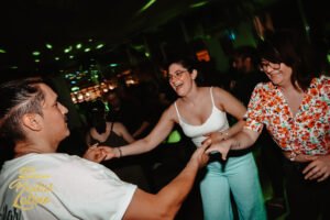 soirées-dansantes-danses-latines-cours-nantes-bailarlatino-rencontre